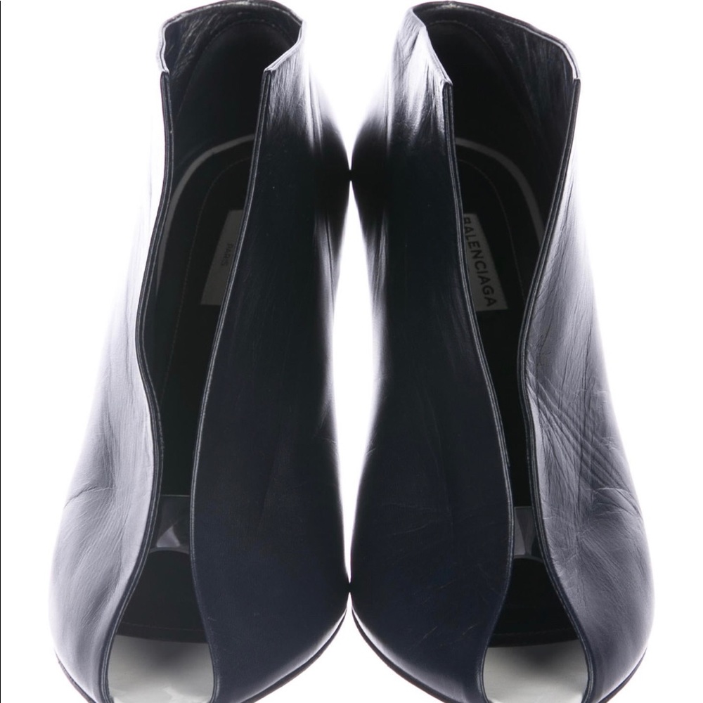 🔥Balenciaga Shoes 🔥 Special Edition - Picture 3 of 5